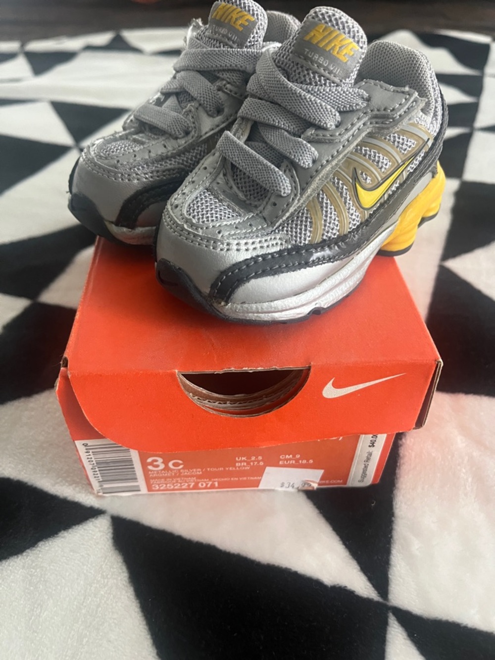 Lil Nike Shox Turbo size 3C infant Gray/Yellow